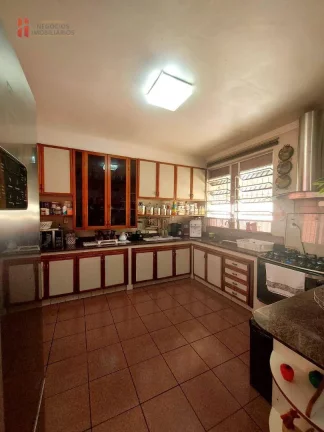 Imagem Casa de condomínio com 3 quartos à venda, 350 m² por R$ 2.800.000 - Jardim Vinte e Cinco de Agosto - Duque de Caxias/RJ