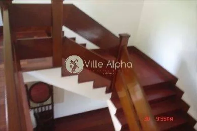 Imagem Fantástica Casa a venda no condomínio fechado da Santa Terezinha em Santos