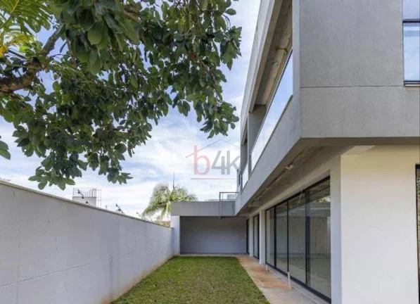 Imagem Casa em condomínio fechado no Jardim Petrópolis.