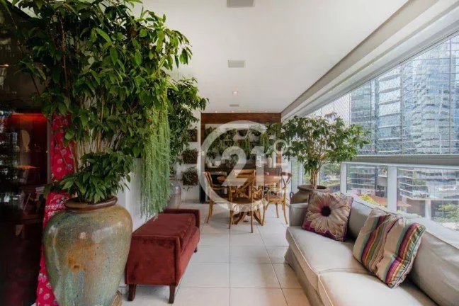 Imagem Apartamento com 3 dormitórios à venda, 201 m² por R$ 6.030.000,00 - Itaim Bibi - São Paulo/SP