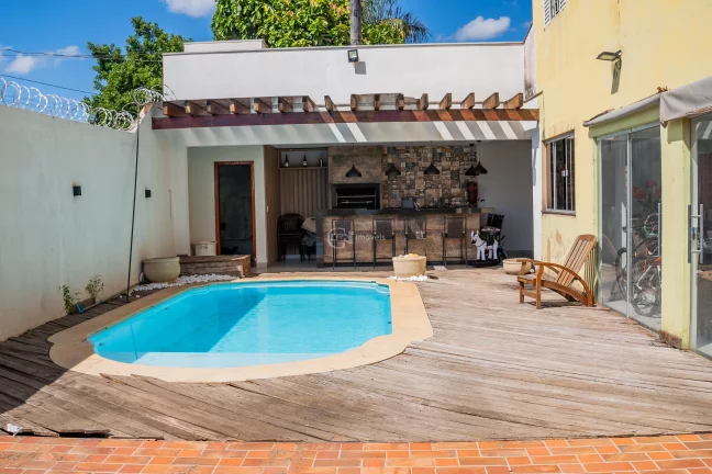 Imagem Imperdível: Casa à venda em Campo Grande-MS, Vila Palmira - 3 quartos, 1 suíte, 3 salas, 3 banheiros, 3 vagas, 169,84 m².