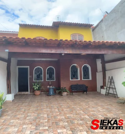 Imagem Imperdível: Casa à venda em São Paulo-SP, Vila Jacuí! 3 quartos, 2 salas, 2 banheiros, 100m² de área!