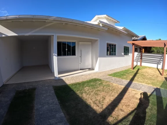 Imagem Casa incrível no Arroio, Imbituba-SC, com piscina e escritura pública! Oportunidade!