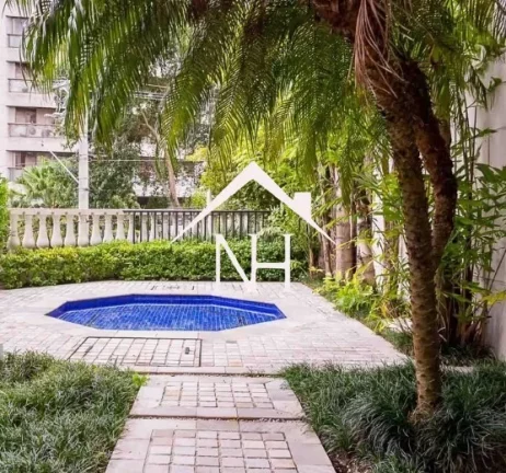 Imagem Lindo Apartamento com pé direito de 3,10m com 350m² sendo 3 suítes (1 master closet duplo e sala de banho ) e 5 vagas