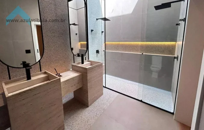 Imagem Descubra o charme de uma casa única em Atibaia-SP