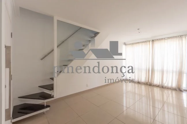 Imagem Cobertura Duplex em Higienopolis com 3 quartos (1 sui­te) e 1 vaga, 180m²