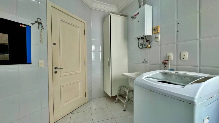 Imagem Apartamento com 3 dormitórios à venda, 113 m por R$ 3.900.000,00 - Riviera