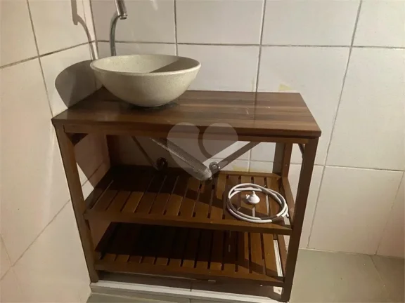 Imagem Apartamento para alugar com 2 quartos no condomínio Lulo Sorkis Buzoniara, São Paulo - SP