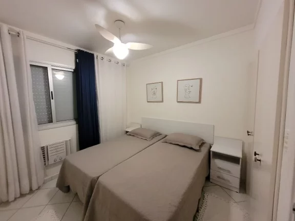 Imagem PITANGUEIRAS – UMA QUADRA DA PRAIA, MARAVILHOSO APTO TOTALMENTE REFORMADO E DECORADO, COM 121,60 M² ÚTEIS, BELÍSSIMA VISA MAR, 01 VAGA DE GARAGEM