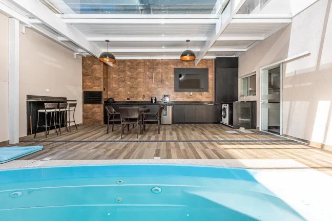 Imagem Sobrado Campo Comprido 3 quartos com piscina coberta e aquecida