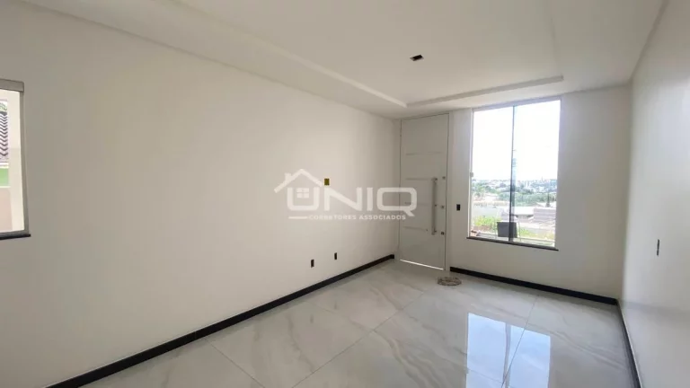 Imagem Casa Suíte + 02 Quartos - Cristo Rei
