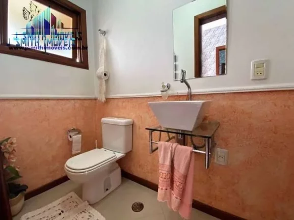 Imagem CASA ESPECIAL EM CONDOMÍNIO FECHADO REGIÃO DA GRANJA. PISCINA, LAREIRA.