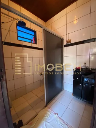 Imagem Imperdível! Casa à venda em Sinop-MT, Jardim Maria Vindilina I: 4 quartos, 1 suíte, 1 sala, 3 banheiros, 2 vagas, 160m².