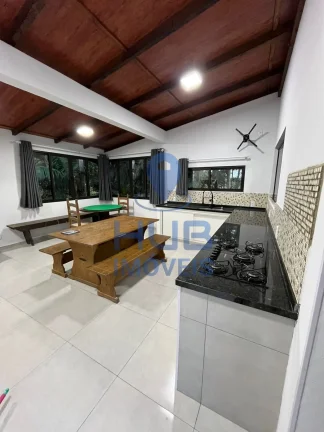 Imagem Com 250m2, Área total de 75.000m2 em Tijucas/SC