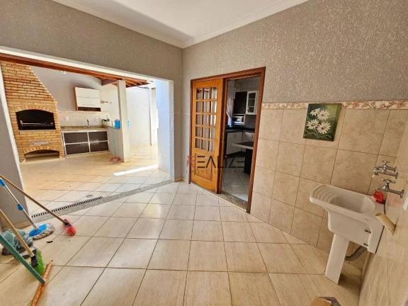 Imagem Casa/Sobrado com 3 dormitórios à venda, 167 m² por R$ 750.000 - Jardim Valença - Indaiatuba/SP