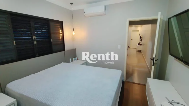 Imagem Casa com 2 dormitórios à venda, 120 m² por R$ 500.000,00 - Jardim Cherveson - Rio Claro/SP
