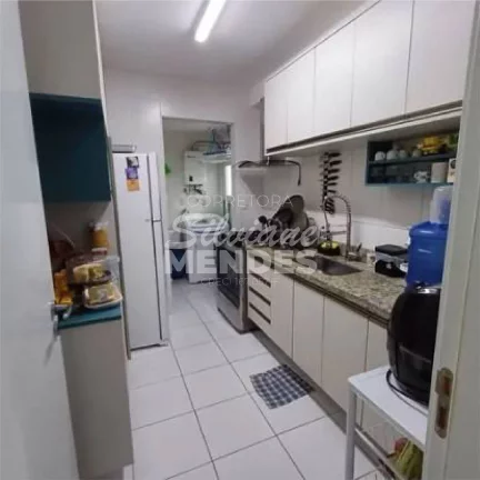 Imagem Apartamento com 80 m², 3 dorms (1 suíte) em excelente localização