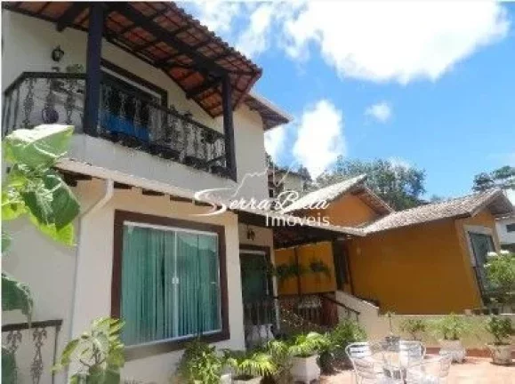 Imagem Casa com 4 dormitórios à venda, 178 m² por R$ 790.000,00 - Vargem Grande - Teresópolis/RJ
