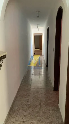 Imagem Casa Superior com 3 Quartos, Ambientes Amplos e Vaga - Ótima Localização