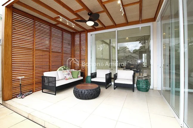 Imagem Casa à venda Condomínio Reserva das Palmeiras - Valinhos

Próxima ao Shopping de Valinhos

Casa a...