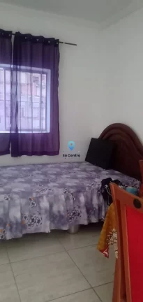 Imagem Casa à venda localizada na Rua Trinta e Três, com 220m² de área total. Possui 3 quartos, sendo 1...