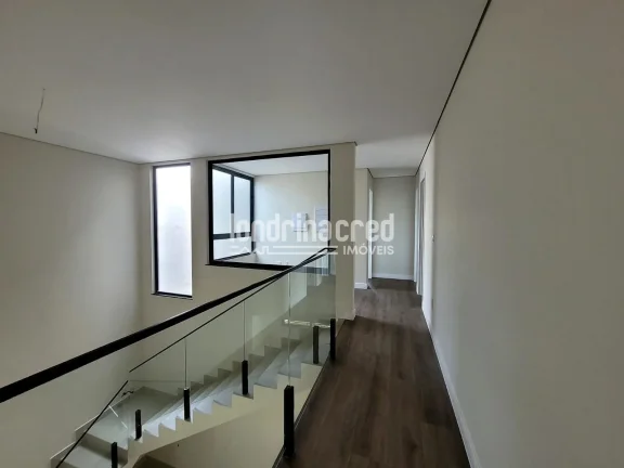 Imagem Casa de Alto Padrão no Condomínio Bella Vitta com 4 Suítes, Piscina, Área Gourmet e 236m² de Construção