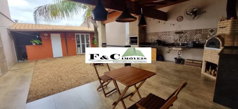 Imagem Casa para Venda em Piracicaba, Pompéia, 2 dormitórios, 2 suítes, 4 banheiros, 2 vagas