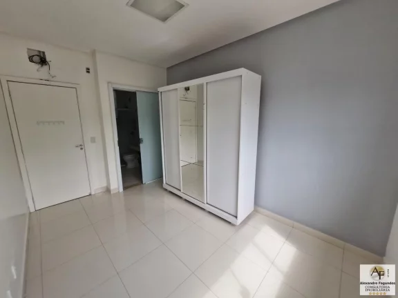 Imagem Sobrado para Venda em Aparecida de Goiânia, Sítios Santa Luzia Residencial, 3 dormitórios, 2 suítes, 4 banheiros, 2 vagas