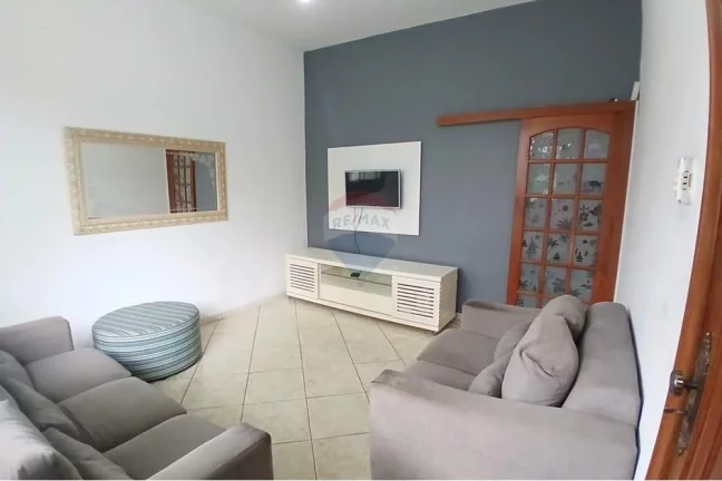 Imagem casa à venda com 2 quartos, 243 m² em Cascadura, Rio de Janeiro.