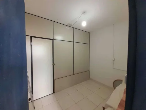 Imagem Casa à venda em Barbacena, Centro, com 2 quartos, 140m2