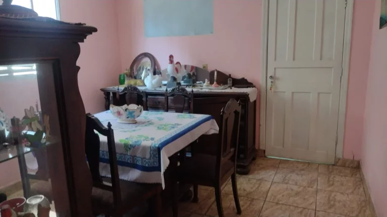 Imagem CASA TERREA COM EDICULA E TARRAÇO RENDA EXTRA