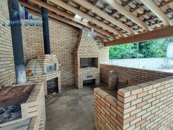Imagem CASA ABAIXO DO VALOR. 3 DORMS,1 SUÍTE,PISCINA, TERRENO 587m², GRANJA VIANA.