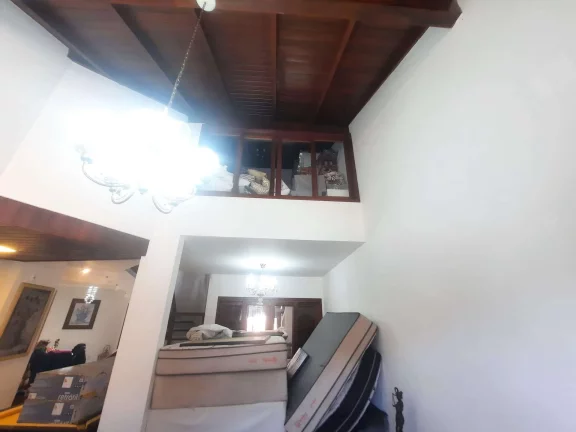 Imagem Casa à Venda, 235 m2, 4 Dormitórios(1S), Santa Mônica, Florianópolis/SC
