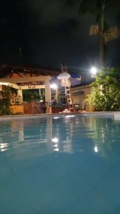 Imagem Casa de Locação Temporada com Piscina e Quiosque com Área Gourmet