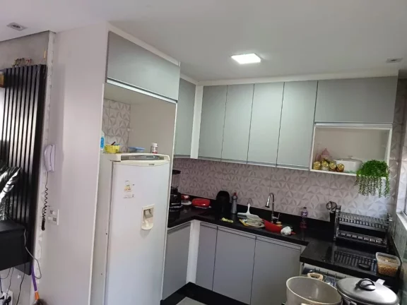 Imagem Sobrado com 2 dormitórios à venda, 64 m² por R$ 380.000,00 - Vila Colorado - Suzano/SP