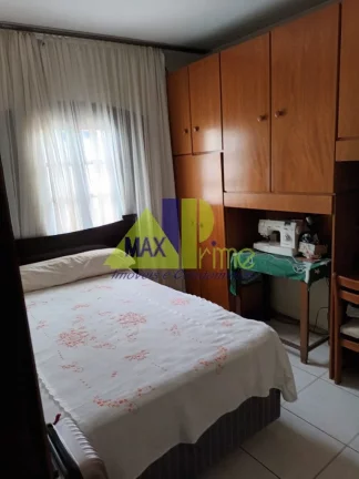 Imagem Casa à venda em São Paulo-SP, Jardim Triana: 3 quartos, 1 suíte, 2 salas, 1 vaga de garagem, 250m². Confira já!