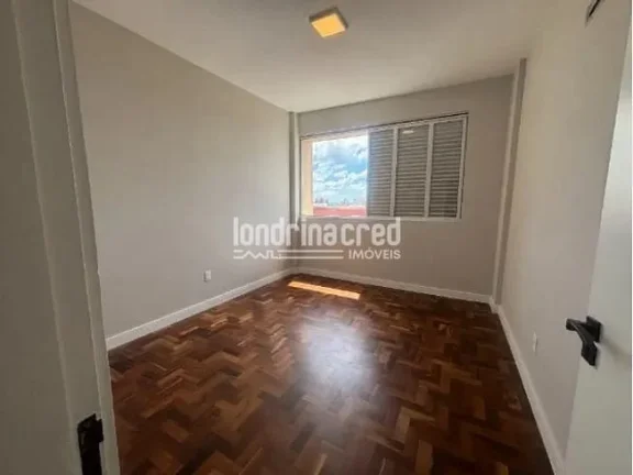 Imagem Apartamento Amplo no Centro de Londrina com 153 m² de Área Útil, 3 Quartos, Suíte e 3 Banheiros em Localização Privilegiada