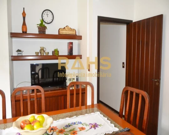 Imagem Linda Residência, no Condomínio Parc de France, Bairro Saguaçu. Arquitetura diferenciada, realiza...