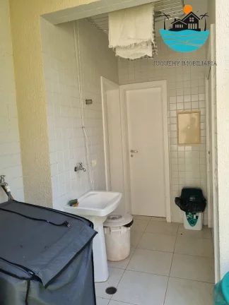 Imagem Aluguel Juquehy Condomínio - Casa em Juquehy com 4 dormitórios, 2 suítes, 150m da praia - Acomodação máx. 8 pessoas | Juquehy Imobiliária.