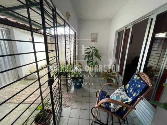 Imagem Ampla Casa com 3 Quartos e Suíte - Perfeita para Sua Família!
