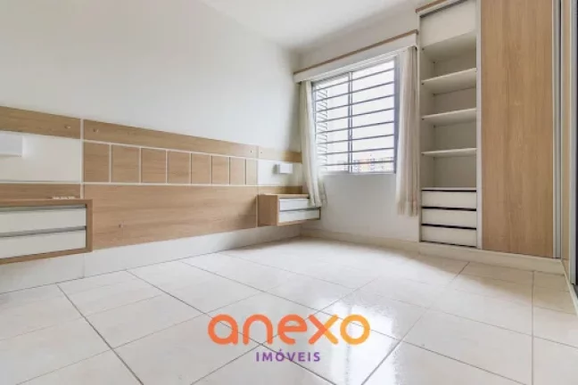 Imagem Apartamento a venda em Blumenau com 3 Dormitórios no bairro Vila Nova.