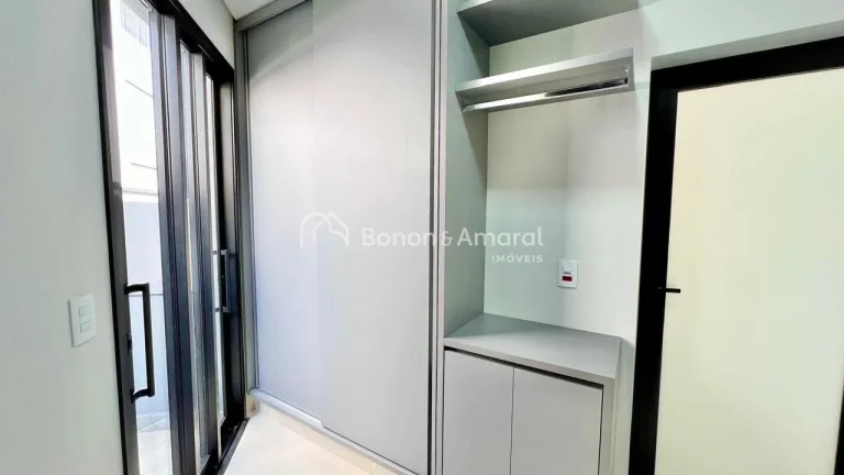 Imagem Apresentamos uma belíssima casa de luxo localizada no exclusivo Condomínio Portal do Jequitibá, e...