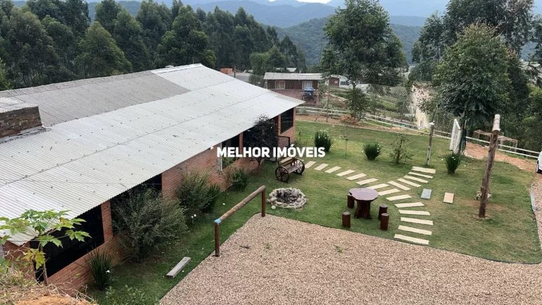 Imagem Chácara á venda com 3.660 m² - Camboriú.