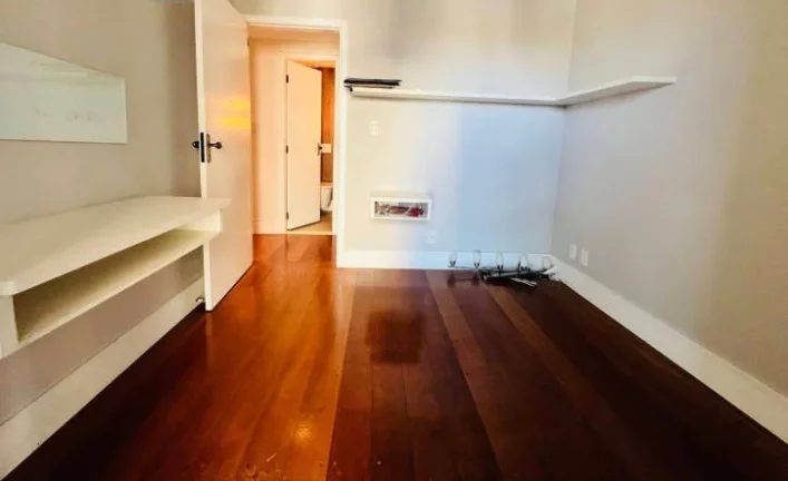 Imagem Apartamento 3 dormitórios ( 1 suíte), 2 vagas, Solar das Tulipas, Aquarius - São José dos Campos.
