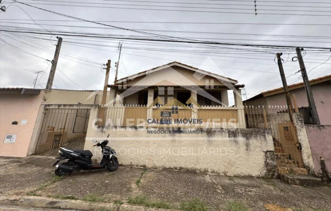 Imagem Casa com Quintal grande e Garagem para 2 Carros em Tatuí Interior de SP