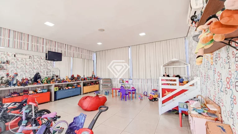 Imagem Sobrado 5 Suítes, 1.080 m² c/ lazer à venda na 205 Sul