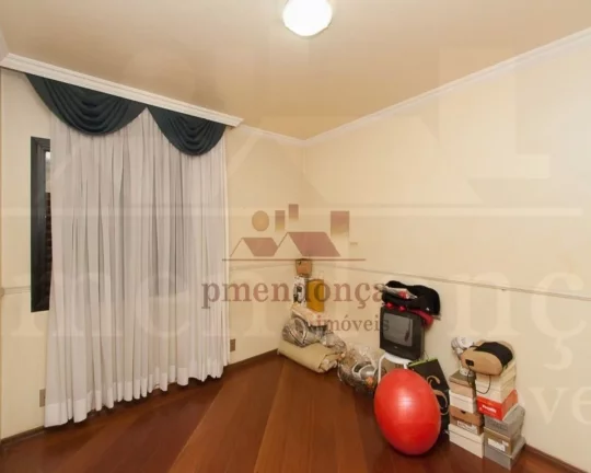 Imagem Apartamento com living para 2 ambientes, lavabo, 3 dormitórios sendo 1 suíte, banheiro social, coz...