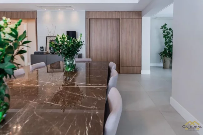 Imagem Apartamento à venda no Condomínio Alta Vista - Torre Unique com 268 m² 03 Suites