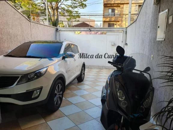 Imagem Sobrado com piscina para Venda com 3 dormitórios, 4 vagas, 220m², Vila Assunção em Santo André