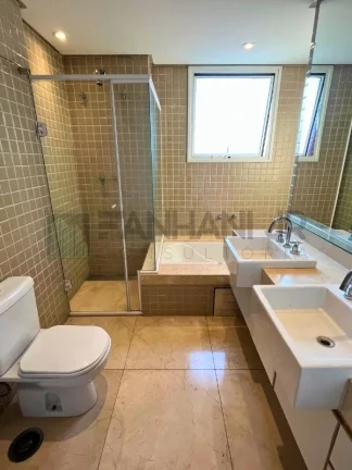 Imagem Apartamento de Alto Padrão no Itaim Bibi, São Paulo-SP! 3 quartos, 3 suítes, 3 salas, 5 banheiros, 3 vagas, 152m². Venha conhecer!